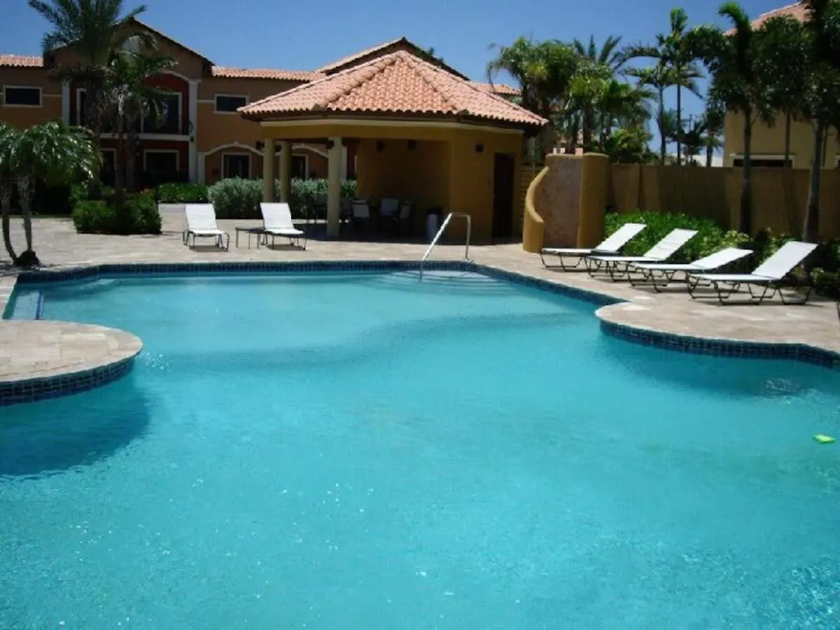 Dom wakacyjny Willa Indescribable Town House With Jacuzzi Palm Beach