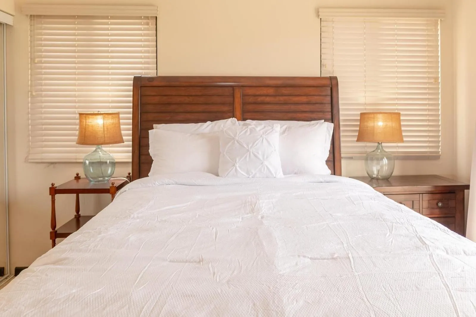 Willa Indescribable Town House With Jacuzzi Palm Beach Dom wakacyjny