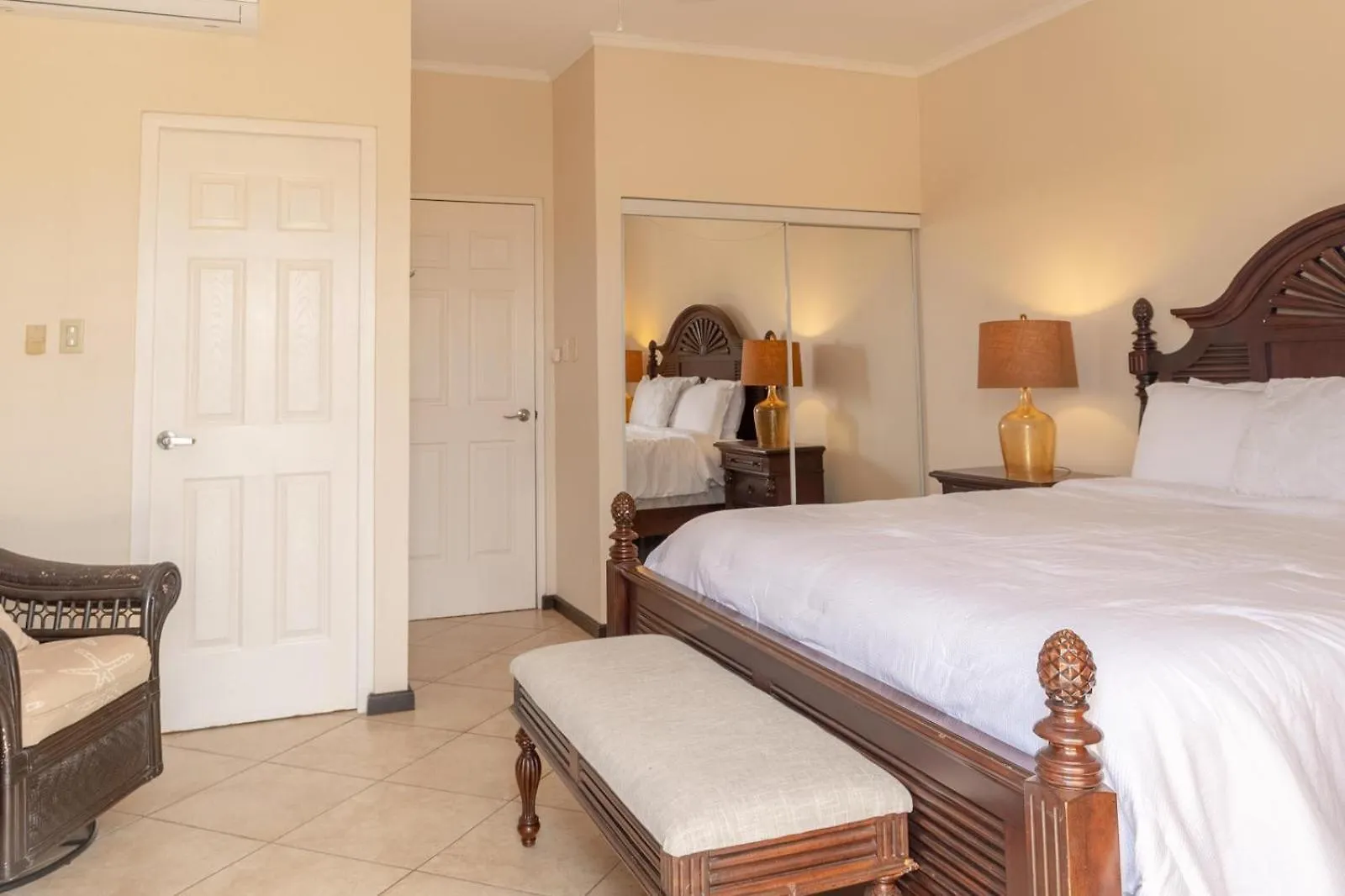 Vila Indescribable Town House With Jacuzzi Palm Beach 0*,